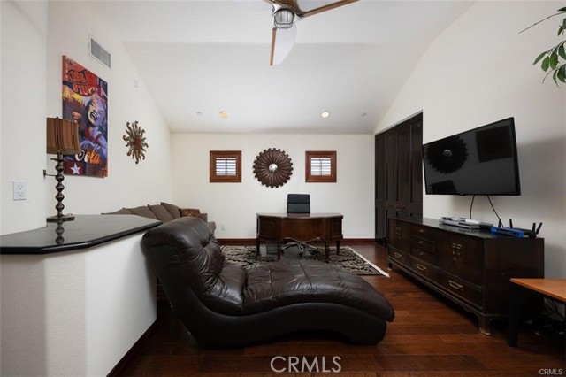 Detail Gallery Image 19 of 22 For 610 N Tremont St, Oceanside,  CA 92054 - 3 Beds | 2/1 Baths