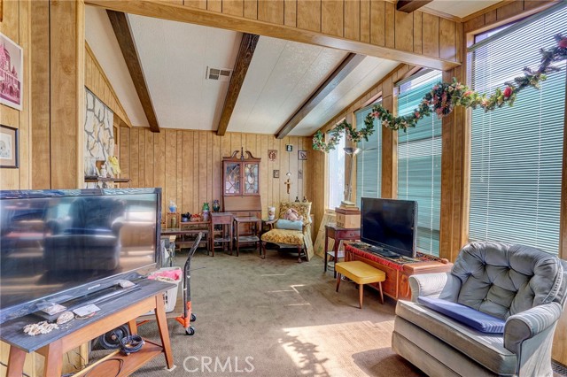 Detail Gallery Image 14 of 39 For 1919 W Coronet #128,  Anaheim,  CA 92801 - 2 Beds | 2 Baths