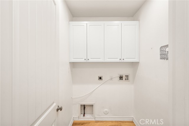 8315 Kendall Drive, Huntington Beach CA: https://media.crmls.org/medias/13ce3ef3-0a59-4a1f-81da-845f5f3545d4.jpg