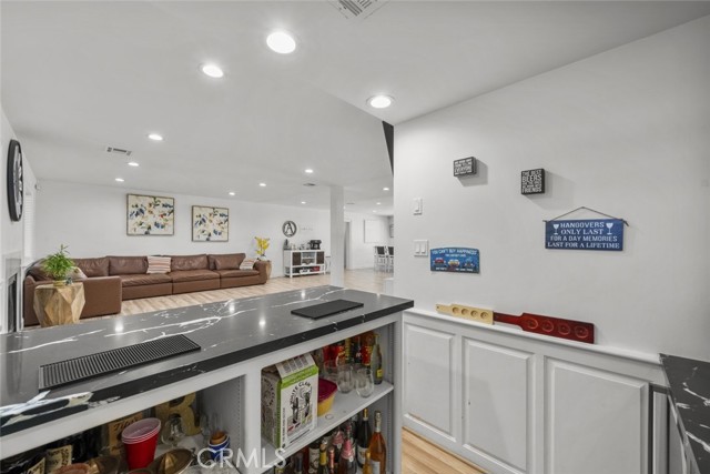 2556 W Avenue N 4, Palmdale CA: https://media.crmls.org/medias/13ceb7cd-3530-455b-ac53-aad9fdd8212d.jpg