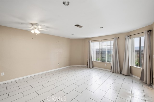 Detail Gallery Image 3 of 27 For 14429 Chardon Ave #41,  Hawthorne,  CA 90250 - 3 Beds | 1/1 Baths