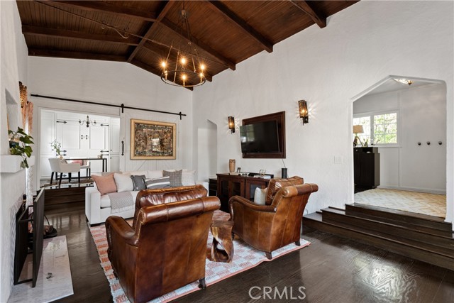 3856 Broadlawn Drive, Los Angeles, CA, 90068 3856 Broadlawn Drive, Los Angeles, CA, 90068