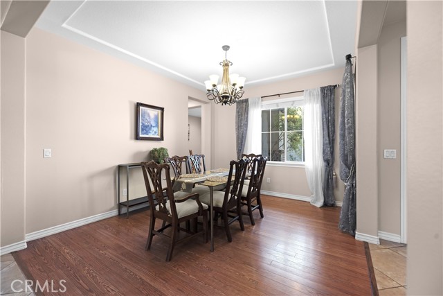 27123 Coral Bells Way, Murrieta CA: https://media.crmls.org/medias/13cf6fe4-2dbc-4f97-a941-bc72923d1586.jpg