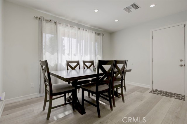 Detail Gallery Image 9 of 36 For 20437 Septo St, Chatsworth,  CA 91311 - 3 Beds | 2 Baths