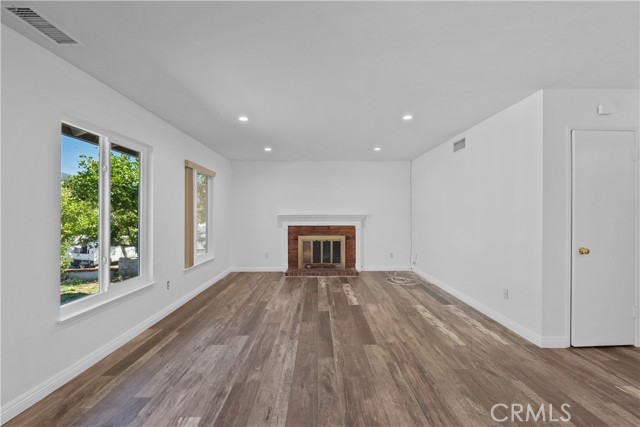 15060 Florentine Street, Sylmar, CA, 91342 15060 Florentine Street, Sylmar, CA, 91342