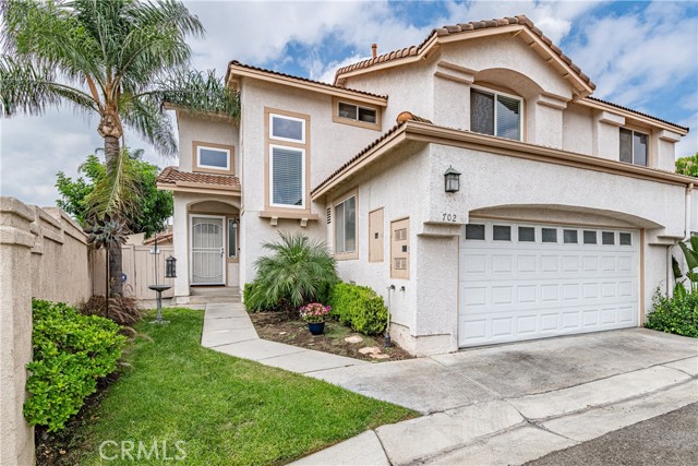 702 Morgan Pl, Corona, CA 92879