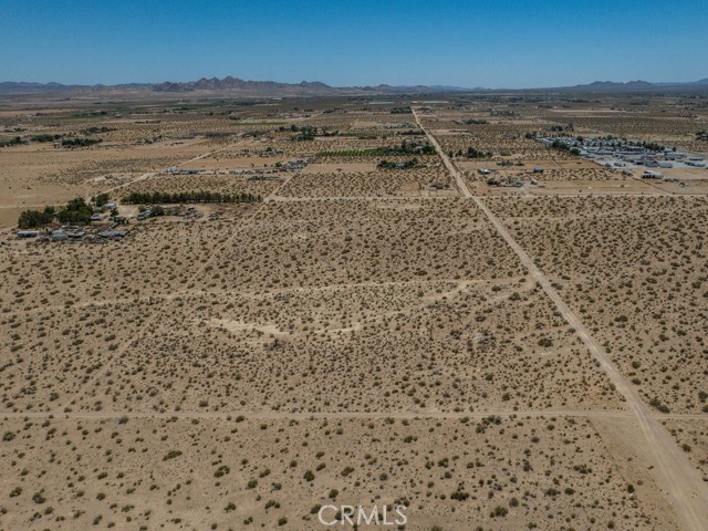 33402 Sunset Road, Lucerne Valley CA: https://media.crmls.org/medias/13d1c046-6e7b-4d63-ac28-f587284a8681.jpg