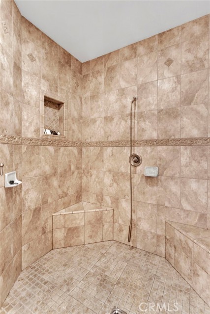 Detail Gallery Image 37 of 65 For 17412 Danbury Ave, Hesperia,  CA 92345 - 6 Beds | 3 Baths