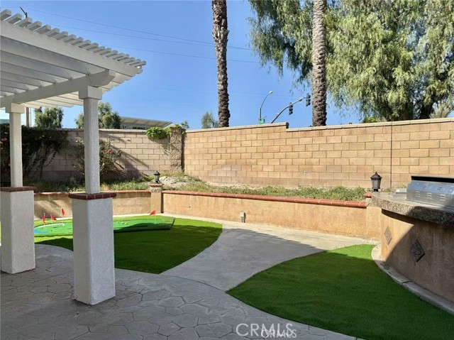 13812 Hollywood Avenue, Eastvale CA: https://media.crmls.org/medias/13d2a032-7844-460f-b5c0-f5eaf9ce5857.jpg