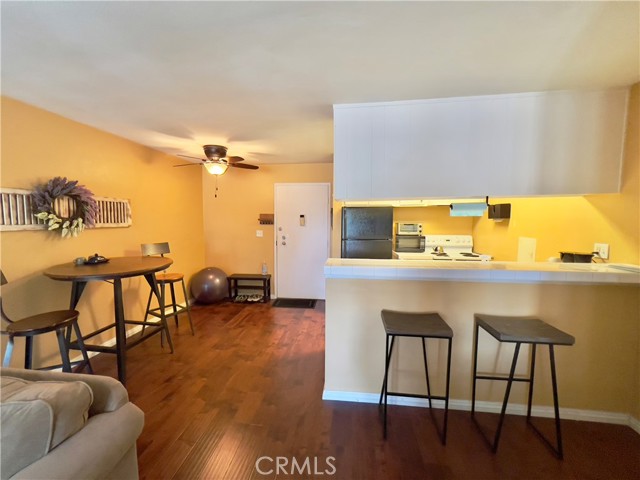 Detail Gallery Image 14 of 28 For 5585 E Pacific Coast #152,  Long Beach,  CA 90804 - 1 Beds | 1 Baths