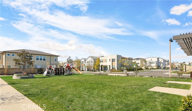 230 Holliston, Lake Forest CA: https://media.crmls.org/medias/13d4aa24-806d-491e-a3a2-2beb45fd59d8.jpg