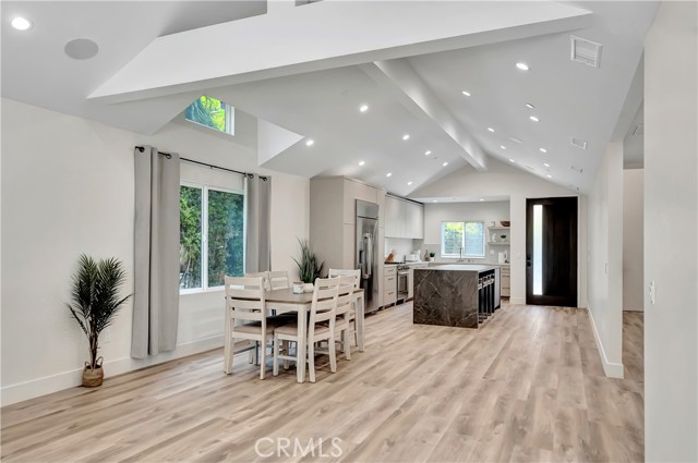 Detail Gallery Image 7 of 54 For 6743 Colgate Ave, Los Angeles,  CA 90048 - 4 Beds | 3/1 Baths