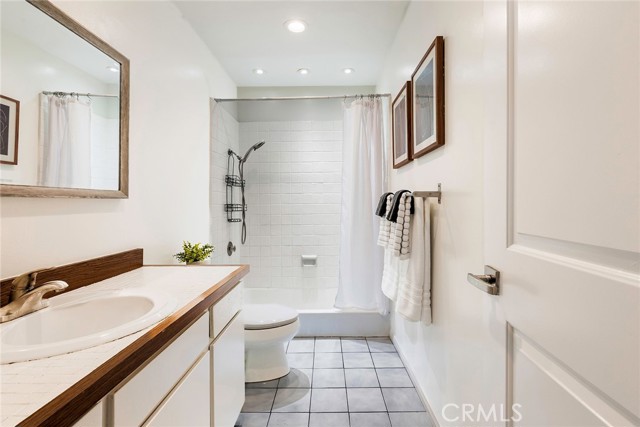 Detail Gallery Image 15 of 22 For 9331 Marina Pacifica Dr N, Long Beach,  CA 90803 - 1 Beds | 1 Baths