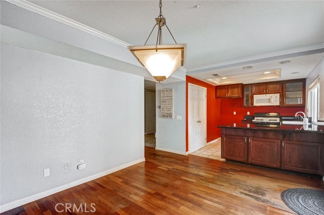 Detail Gallery Image 8 of 21 For 1282 Whisperglen, San Dimas,  CA 91773 - 3 Beds | 3 Baths