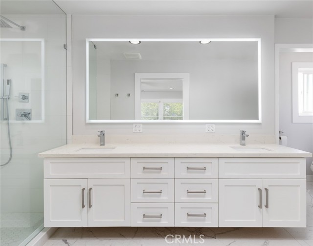 1055 N Mallard St., Orange CA: https://media.crmls.org/medias/13d617e1-03ab-4d69-b032-5adb77a27247.jpg