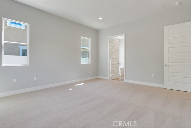 Detail Gallery Image 14 of 31 For 6532 Canyon Oaks Dr, Simi Valley,  CA 93063 - 4 Beds | 3/1 Baths