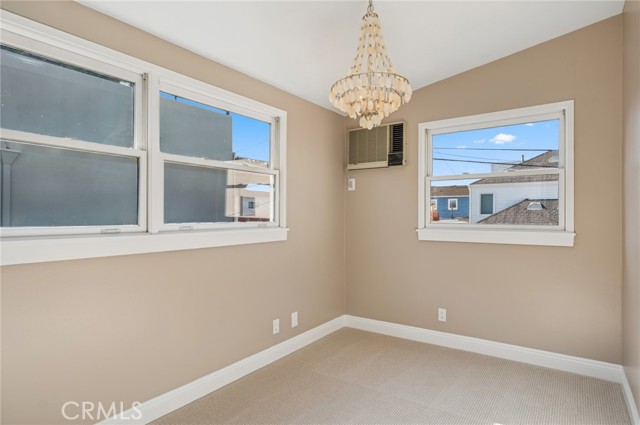 Detail Gallery Image 19 of 30 For 321 Poinsettia Ave, Corona Del Mar,  CA 92625 - 3 Beds | 2 Baths