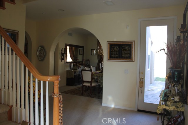 14243 Maya Circle, Moorpark CA: https://media.crmls.org/medias/13d72a06-5ee6-4c9d-b48b-2c34a01f2e28.jpg