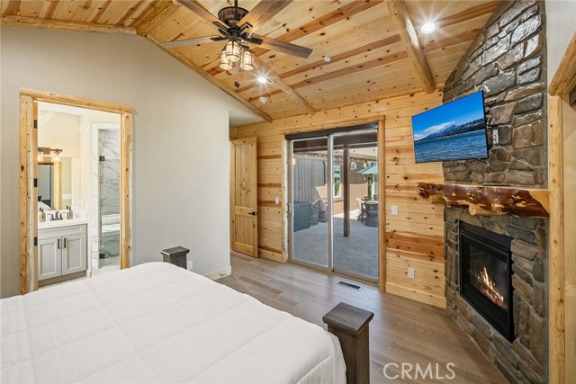 1658 Tuolumne Road, Big Bear City CA: https://media.crmls.org/medias/13d80f5c-746f-4426-9c04-0d0f6e23efc1.jpg