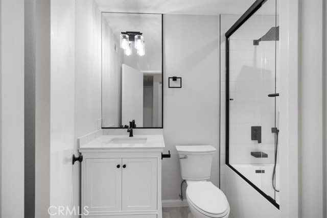 447 Paseo Del Valle, Camarillo CA: https://media.crmls.org/medias/13d81ec9-df78-482e-9bee-858e06754ea1.jpg