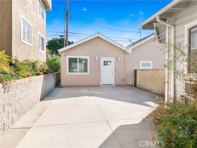 Detail Gallery Image 2 of 14 For 636 Pioneer a,  Glendale,  CA 91203 - 2 Beds | 2 Baths