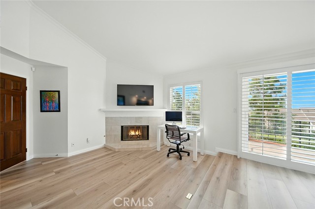 18200 Sandringham Court, Porter Ranch CA: https://media.crmls.org/medias/13d8543f-f99f-4212-9323-1cd42cafd94a.jpg