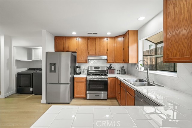 Detail Gallery Image 13 of 20 For 30257 Trellis Rd, Val Verde,  CA 91384 - 3 Beds | 2 Baths