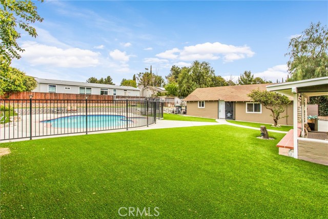 391 W Gilman Street, Banning CA: https://media.crmls.org/medias/13d903e9-6baa-4051-8da9-68e4b2eed788.jpg