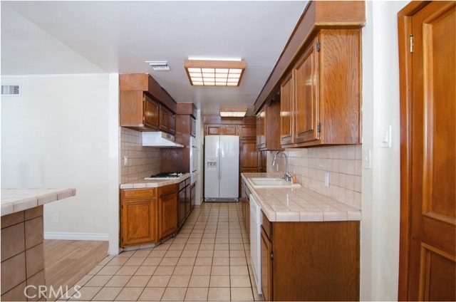 3123 Stockbridge Avenue, El Sereno CA: https://media.crmls.org/medias/13d9bc7b-c489-4ac0-91e3-adad5ffcf602.jpg