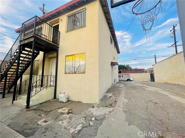 Detail Gallery Image 2 of 22 For 5609 E Beverly Bld, East Los Angeles,  CA 90022 - – Beds | – Baths