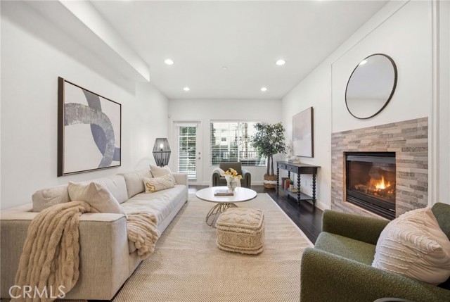 Detail Gallery Image 7 of 32 For 4805 Bellflower #107,  North Hollywood,  CA 91601 - 2 Beds | 2 Baths