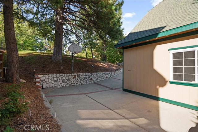 Detail Gallery Image 64 of 73 For 26061 Augusta Dr, Lake Arrowhead,  CA 92392 - 5 Beds | 4 Baths