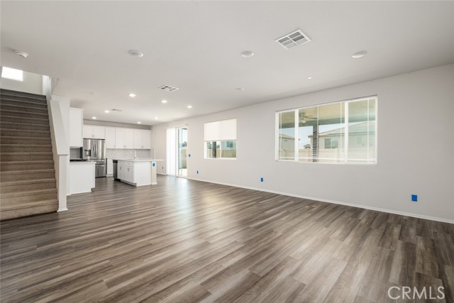 Detail Gallery Image 11 of 34 For 9667 Lasorda Ct, Riverside,  CA 92503 - 5 Beds | 3 Baths