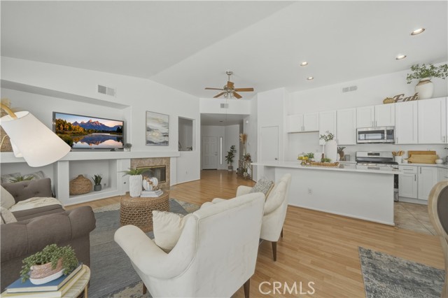 Detail Gallery Image 13 of 28 For 31687 via San Carlos, Temecula,  CA 92592 - 3 Beds | 2 Baths