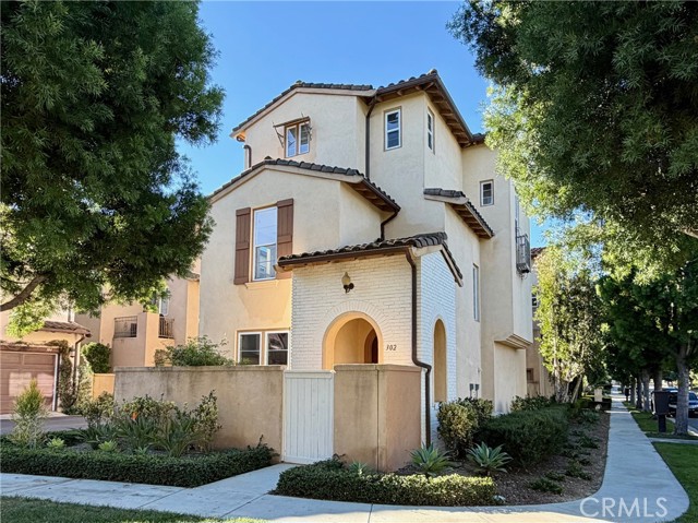 Front Image Thumbnail for CROC26013542