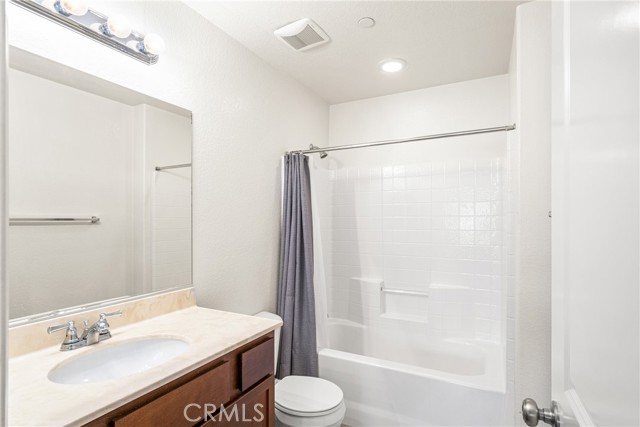 Detail Gallery Image 28 of 39 For 1615 Osprey Ave #2,  Chula Vista,  CA 91913 - 4 Beds | 3/1 Baths