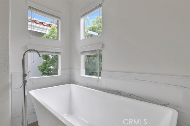 Image 28 of 41 For 520 Morningstar