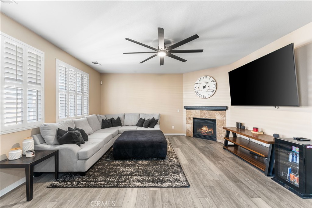 MLS #SR25268792 image #10