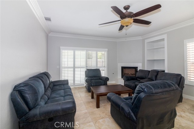 Detail Gallery Image 9 of 24 For 37943 Sweet Magnolia Way, Murrieta,  CA 92563 - 4 Beds | 2 Baths