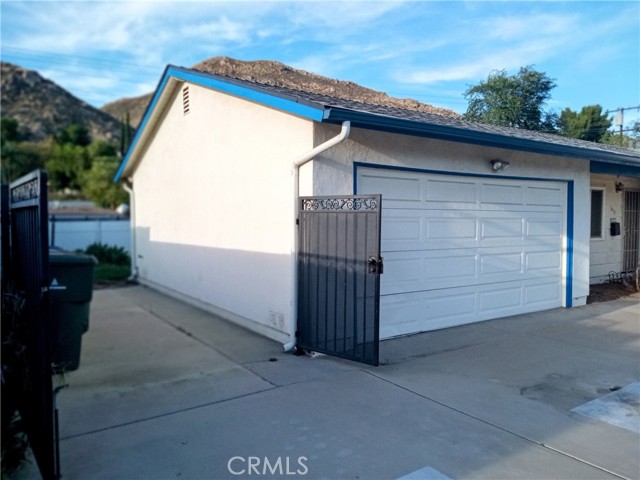 657 Glenhill Drive, Riverside CA: https://media.crmls.org/medias/13ddf70c-8e0f-4c2d-871a-de36ee3287f9.jpg