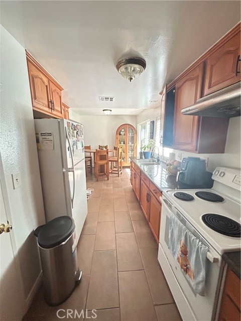617 N Alhambra Avenue #3C, Monterey Park, CA, 91755 617 N Alhambra Avenue #3C, Monterey Park, CA, 91755