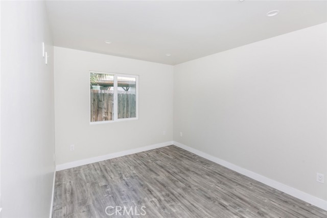 15849 Marlin Place, Van Nuys CA: https://media.crmls.org/medias/13df5c29-d8bf-46e1-b56a-574beb61f17c.jpg