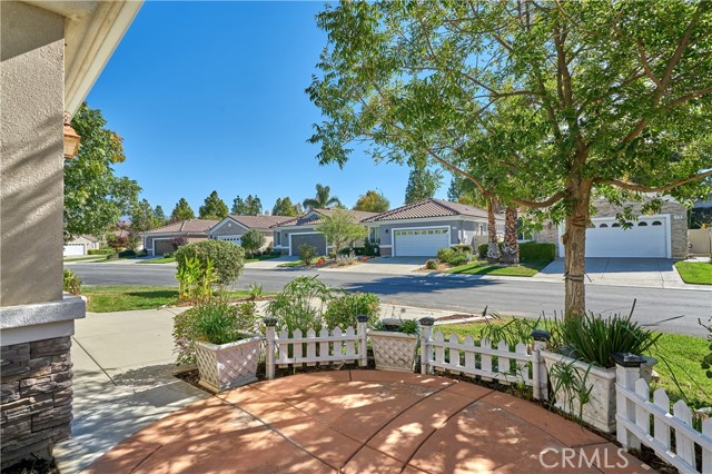 1779 Sarazen, Beaumont CA: https://media.crmls.org/medias/13df81ca-2800-4988-8bec-a2f7ac725e4f.jpg