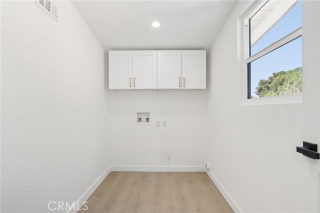 11060 Vanda Way, Shadow Hills CA: https://media.crmls.org/medias/13e13918-2db6-4360-9442-ed43720008ce.jpg
