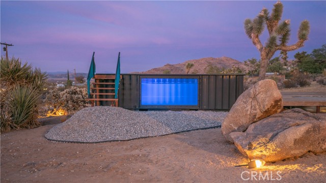 Detail Gallery Image 3 of 67 For 7119 Saddleback Rd, Joshua Tree,  CA 92252 - 4 Beds | 3 Baths