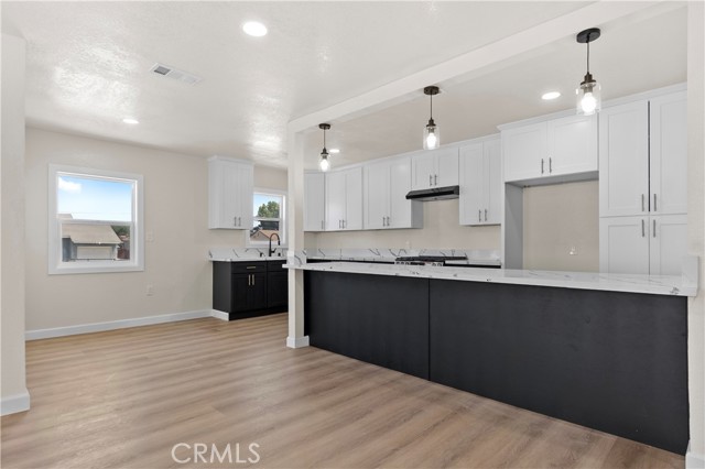 15227 Graystone Avenue, Norwalk CA: https://media.crmls.org/medias/13e1f3fd-5505-4c4c-978b-8e64f1b1d922.jpg