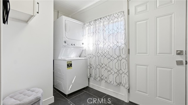 Detail Gallery Image 15 of 40 For 215 N Mcclay, Santa Ana,  CA 92701 - 5 Beds | 2 Baths