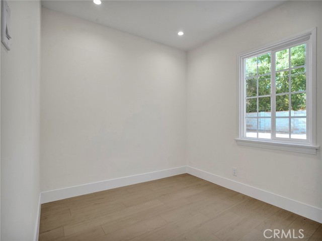 17425 Los Alimos Street, Granada Hills CA: https://media.crmls.org/medias/13e29653-9fe2-4dbb-8ac2-6ed41185b2fd.jpg