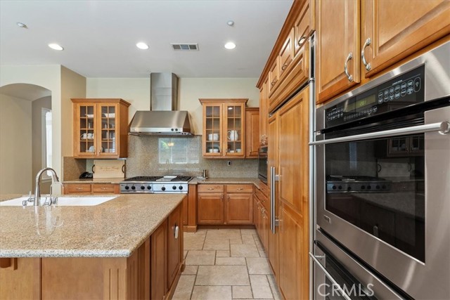 Detail Gallery Image 14 of 74 For 19017 Green Oaks Rd, Yorba Linda,  CA 92886 - 5 Beds | 4/1 Baths