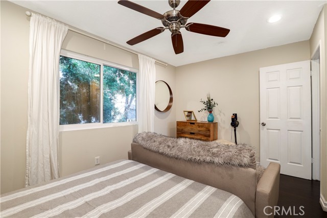 2114 India Street, Los Angeles CA: https://media.crmls.org/medias/13e308a9-e40c-44e6-9282-797198282d6a.jpg